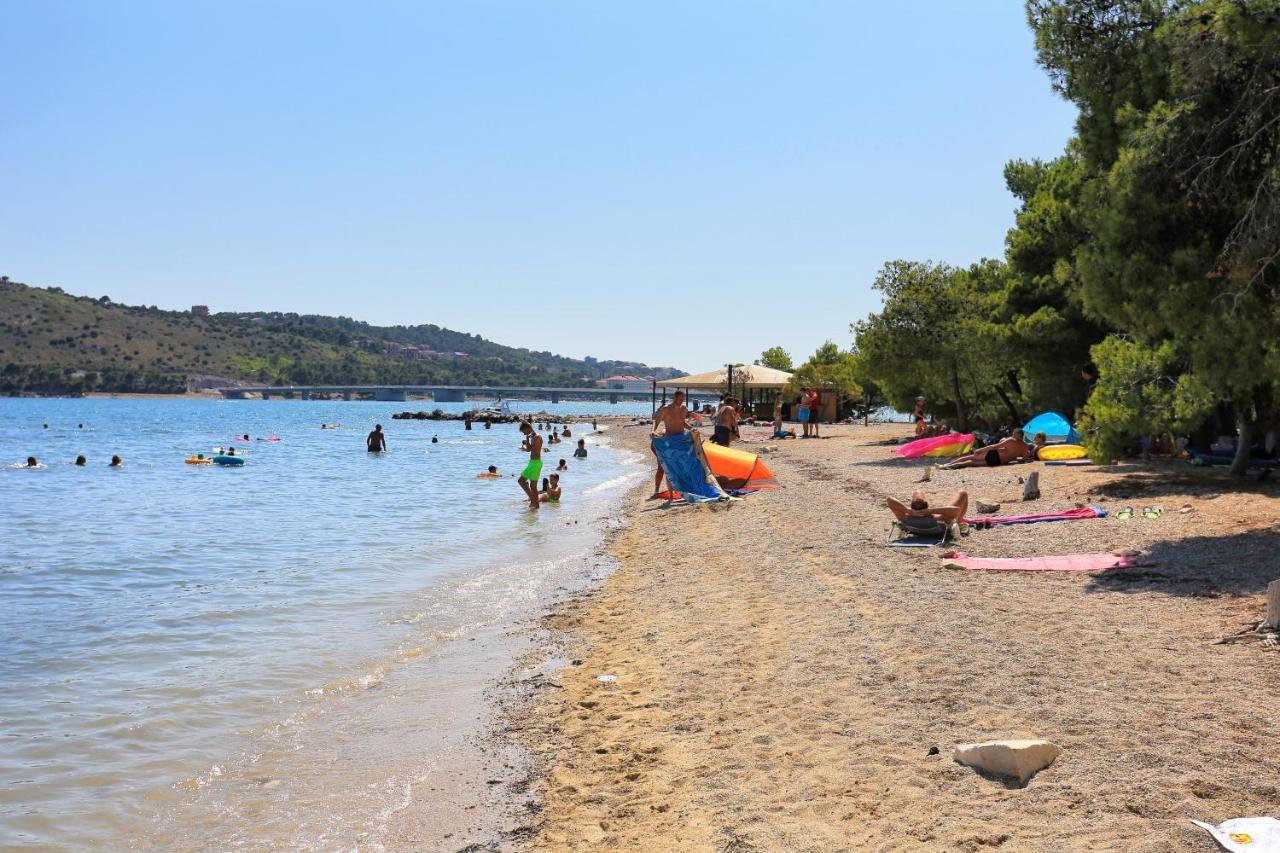 Apartments By The Sea Trogir - 21215 Bagian luar foto